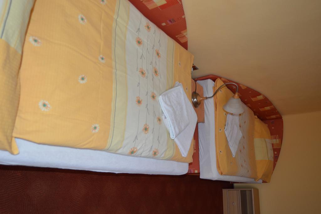 Hotel Paradise Ostrava Quarto foto