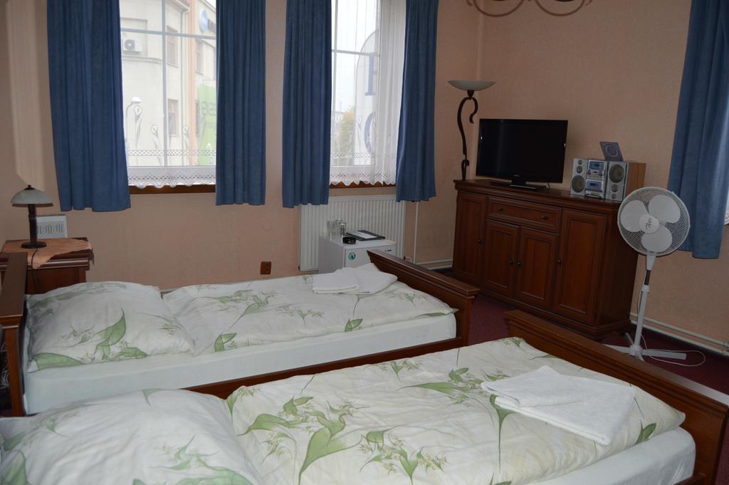 Hotel Paradise Ostrava Quarto foto