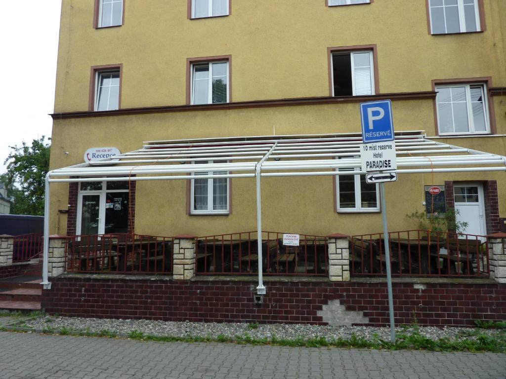 Hotel Paradise Ostrava Exterior foto